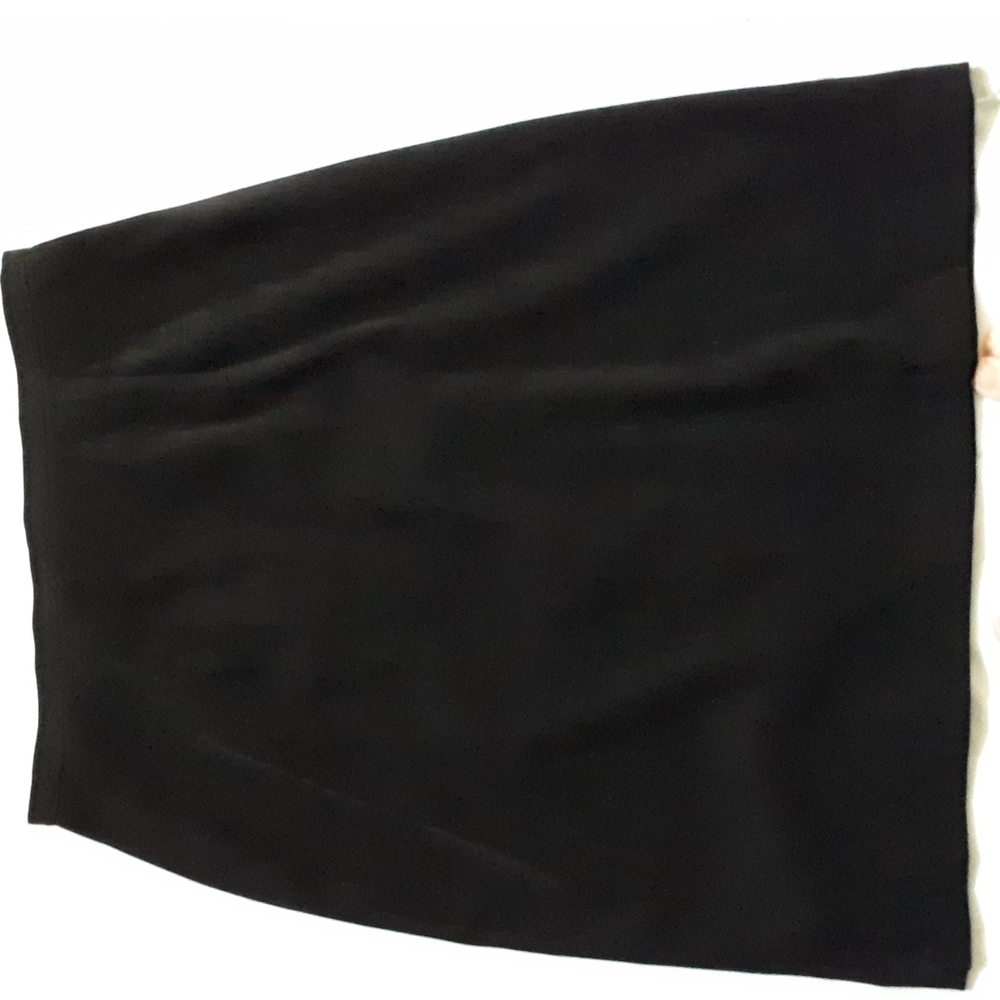 Little Black Skirt suede-look